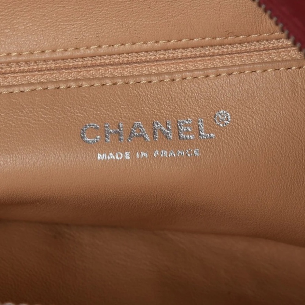CHANEL Red Smooth Calfskin Bowler Shoulder Bag - Picture 7 of 12